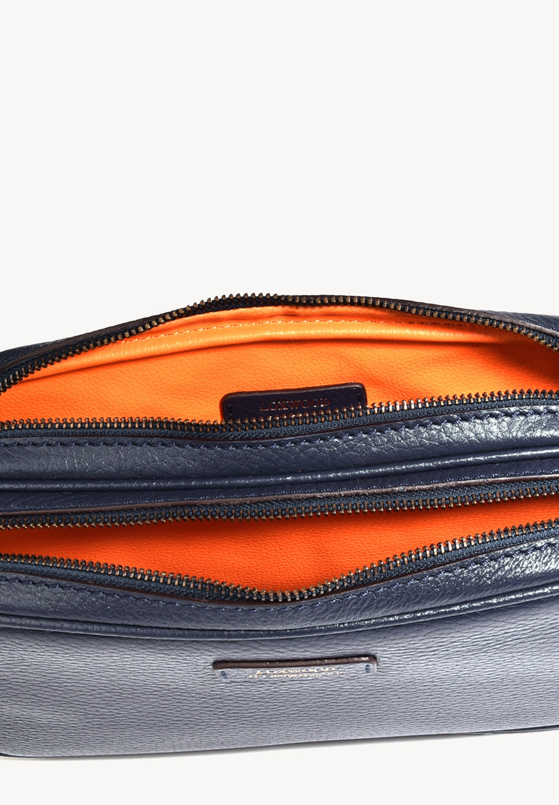 Double-zip toiletry bag - Grained leather