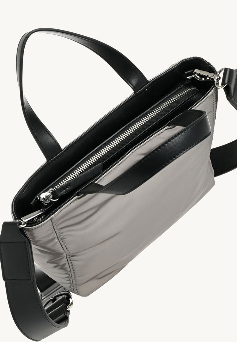 BABY CABAS - Mini cabas zippé effet DOUDOUNE en nylon Silver détail