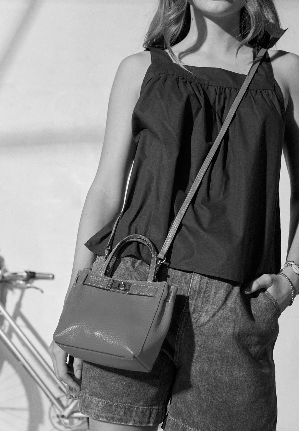 BABY NANOU - Mini crossover en cuir grainé