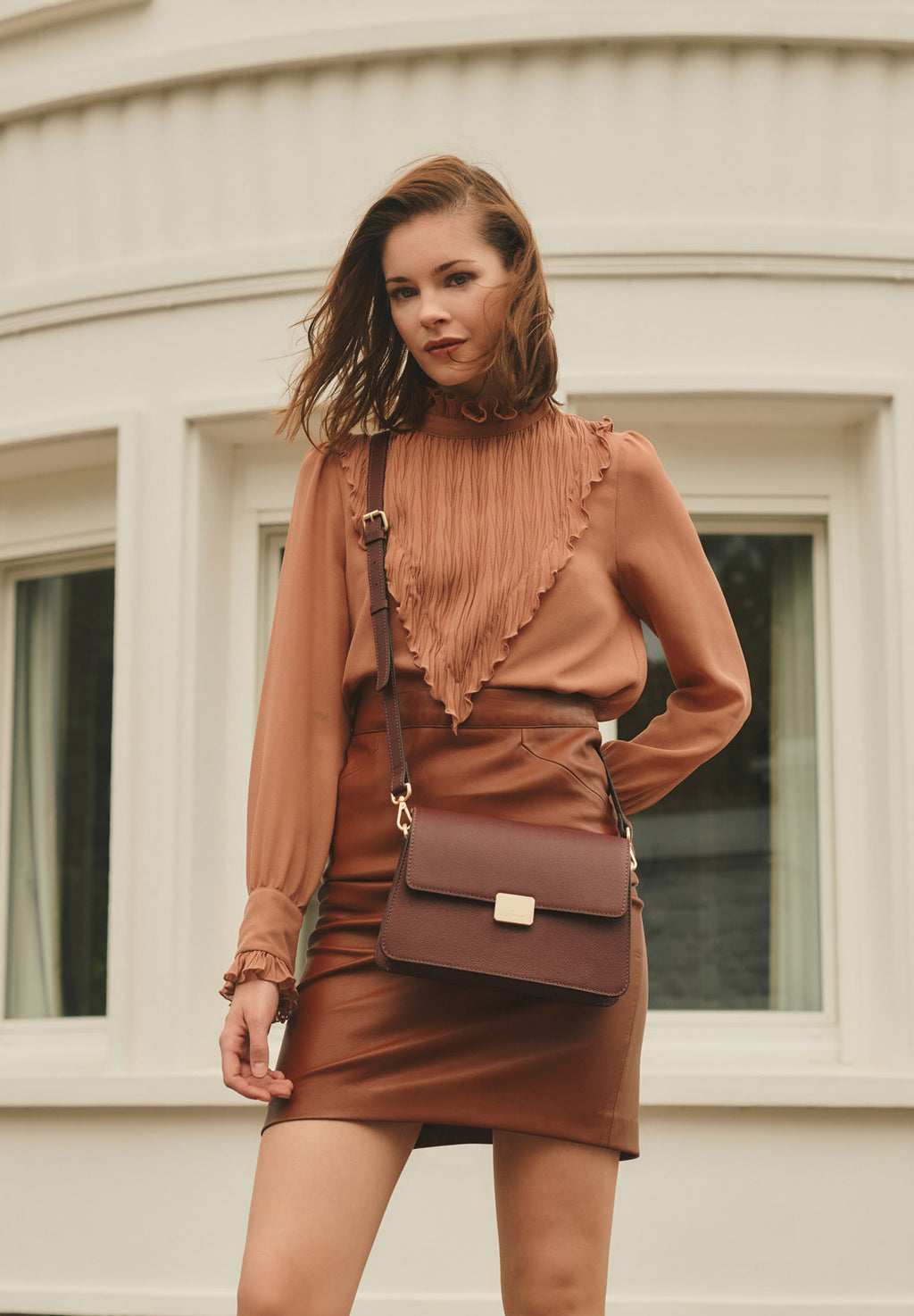 SÈVRES - Petit sac bandoulière en cuir grainé