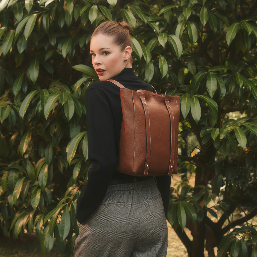 CABADO - Cabas convertible en sac à dos en cuir grainé