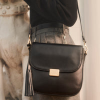 LAURENE - Smooth leather messenger bag