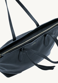 SHOPPER - Grained leather shoulder bag
