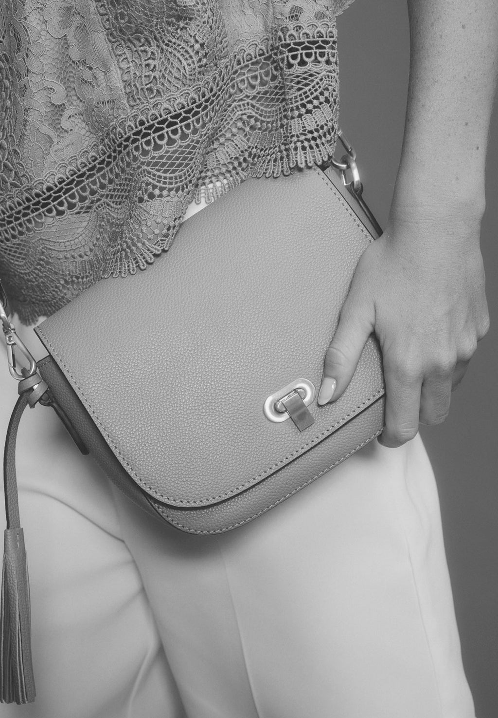 MARNIE - Grained leather messenger bag