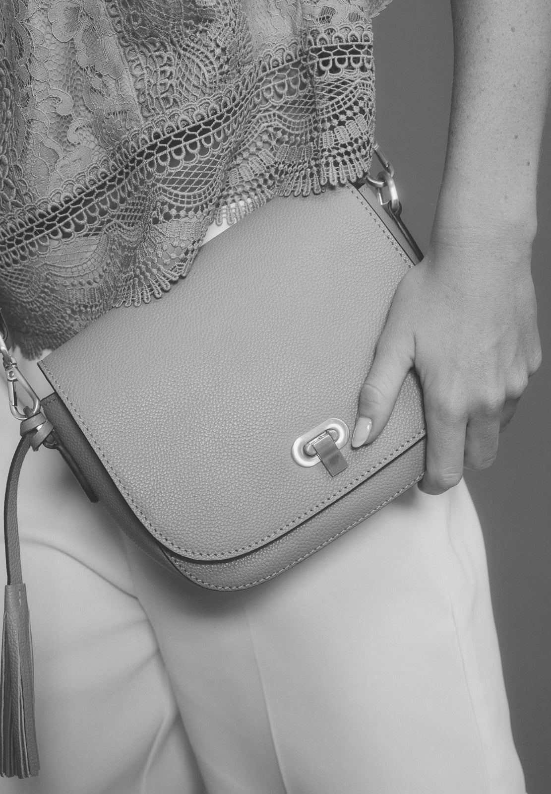 MARNIE - Grained leather messenger bag