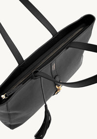 ÉNORA - Grained leather tote bag with carabiner
