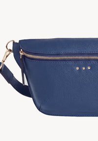 GAYA - Grained leather belt bag