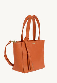 BABY CABAS - Petit crossover en cuir grainé couleur orange