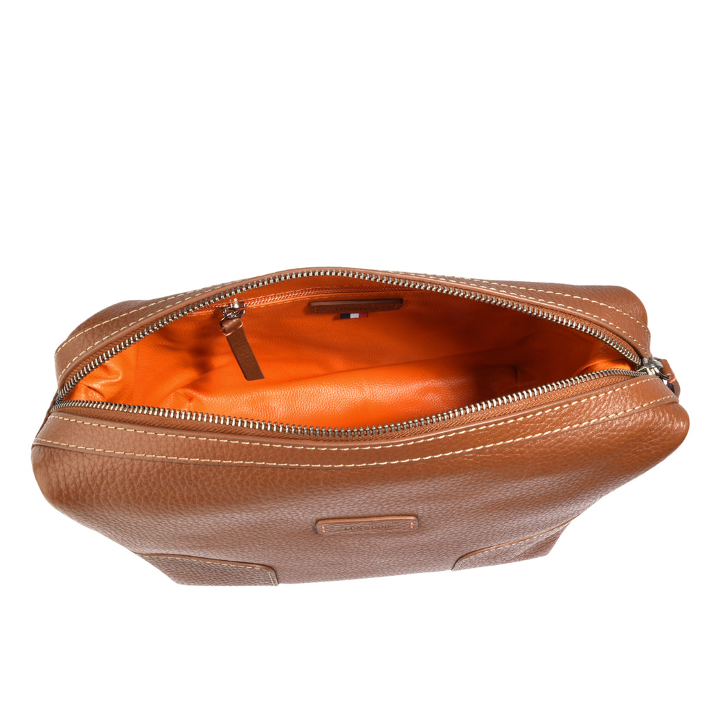 TRAVEL - Grained leather toiletry bag